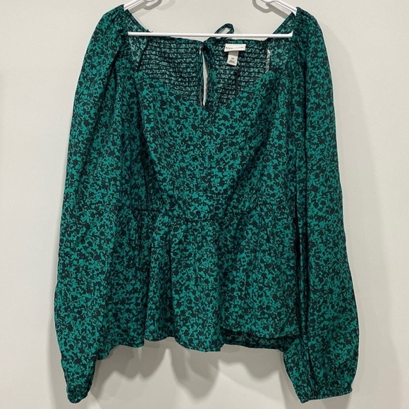 Ava & Viv Tops - Women’s A Line V Neck Ballon Long Sleeve Floral Blouse - Ava & Viv Green Size 2X